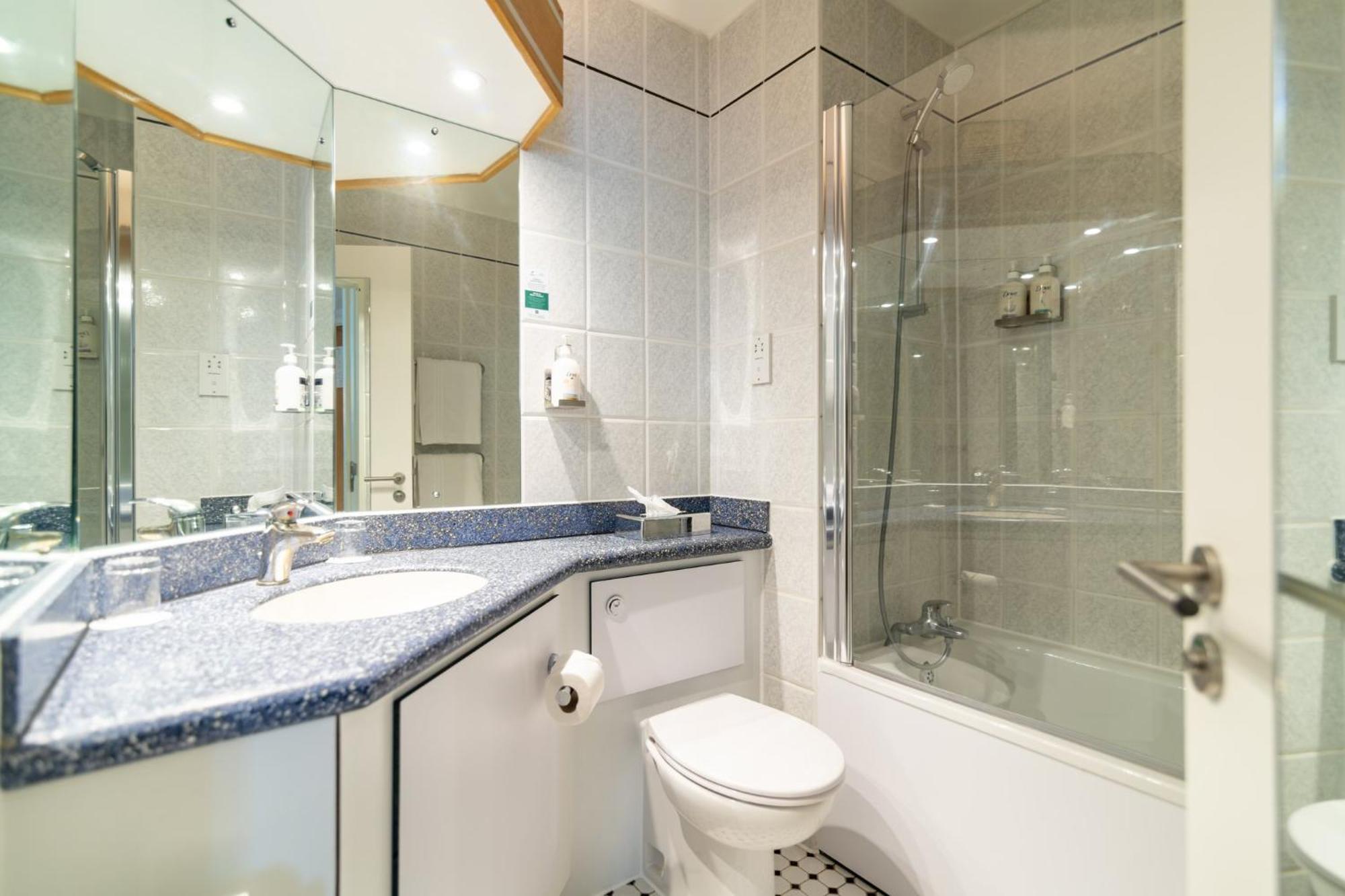 Holiday Inn Ashford - North A20 By Ihg Luaran gambar